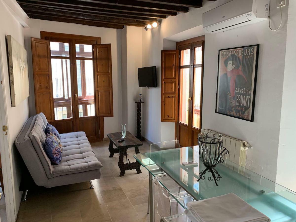 Charming Apartments De Gomerez Granada Exterior photo
